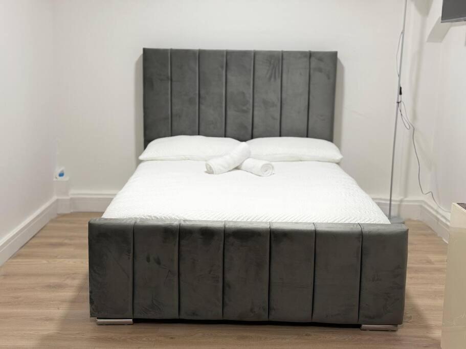 Modern 1 Bedroom - 5 Min Walk From Princess Street Eb1 Edinburgh Exterior photo
